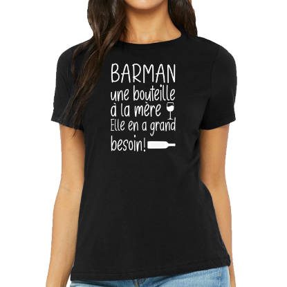 Image de Barman une bouteille à la mère. Elle en a grand besoin!